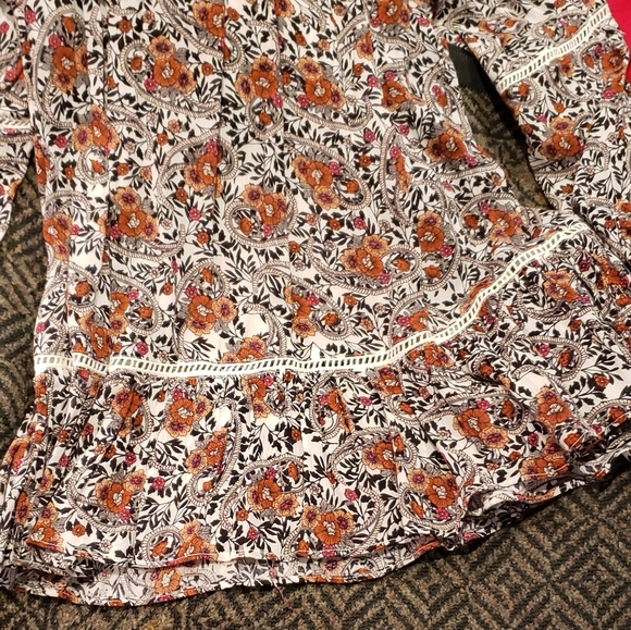 BoHo Floral Tunic - Picture 2 of 7